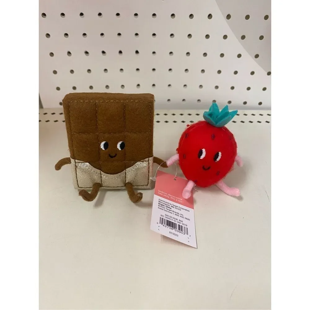 Target Valentine Figural Duo Chocolate & Strawberry Spritz™